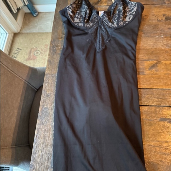 Popilush Built-In Shapewear Sexy Lace Slip Split Maxi Dress NWT size medium - Picture 4 of 5